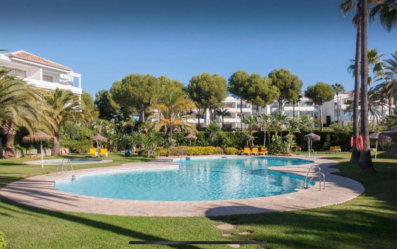 Sea View Apartment In Posh Miraflores La Cala De Mijas Kültér fotó
