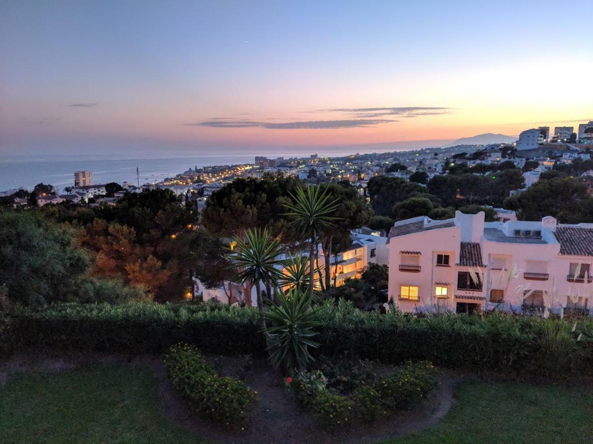 Sea View Apartment In Posh Miraflores La Cala De Mijas Kültér fotó