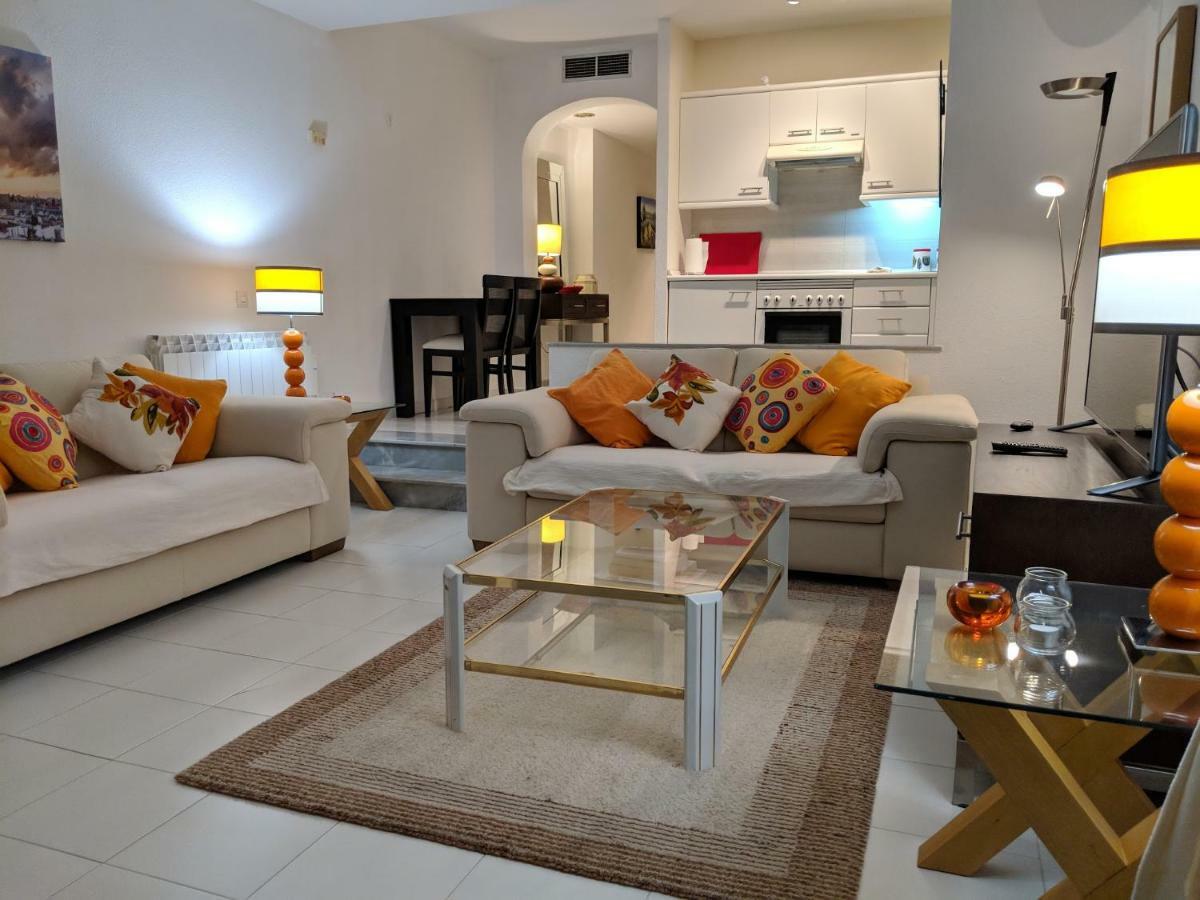 Sea View Apartment In Posh Miraflores La Cala De Mijas Kültér fotó